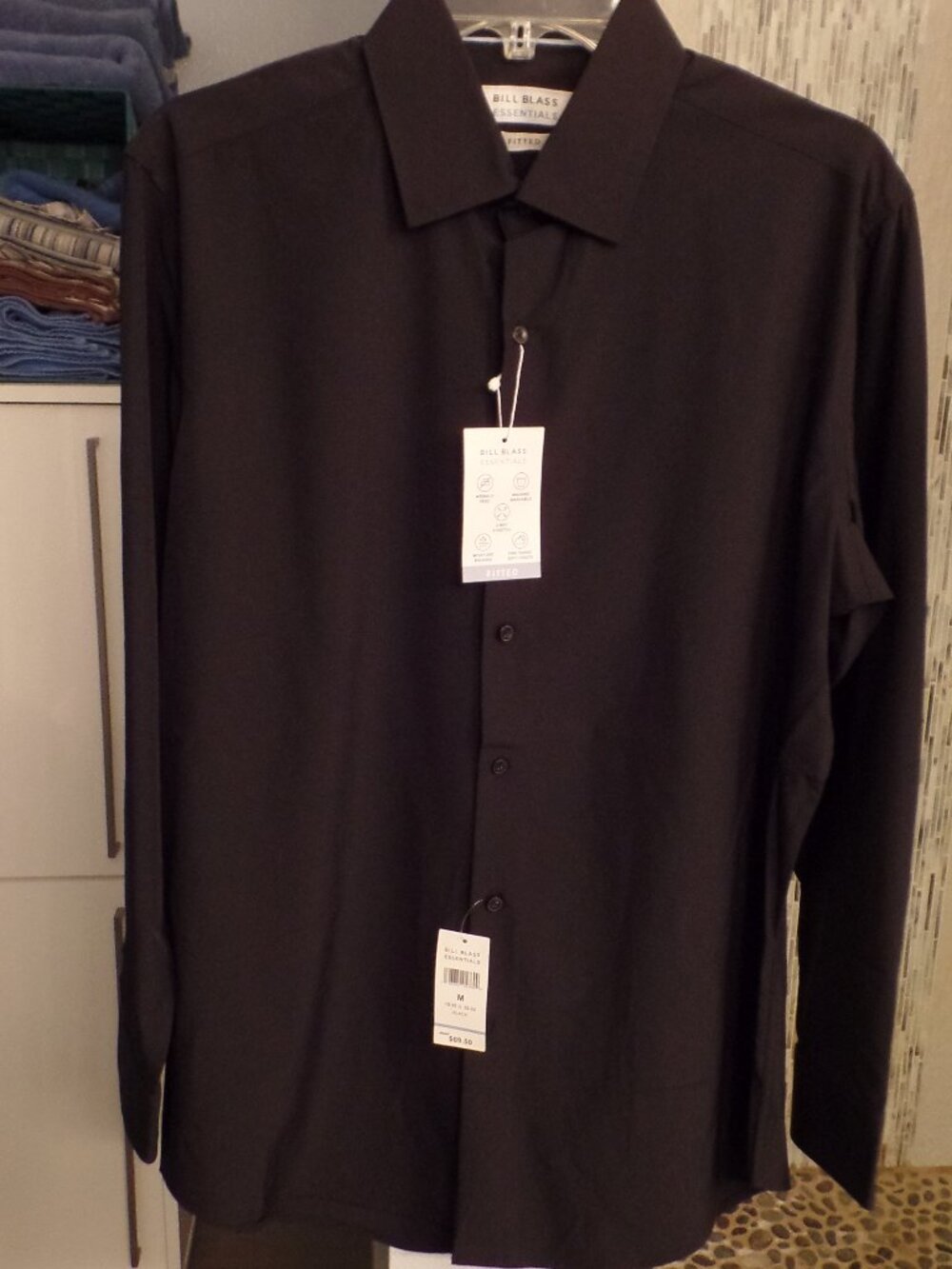 BILL BLASS Essentials Men's Dress Shirt-NWT- Medium - 15-15 1/2 - 32/33 - Black